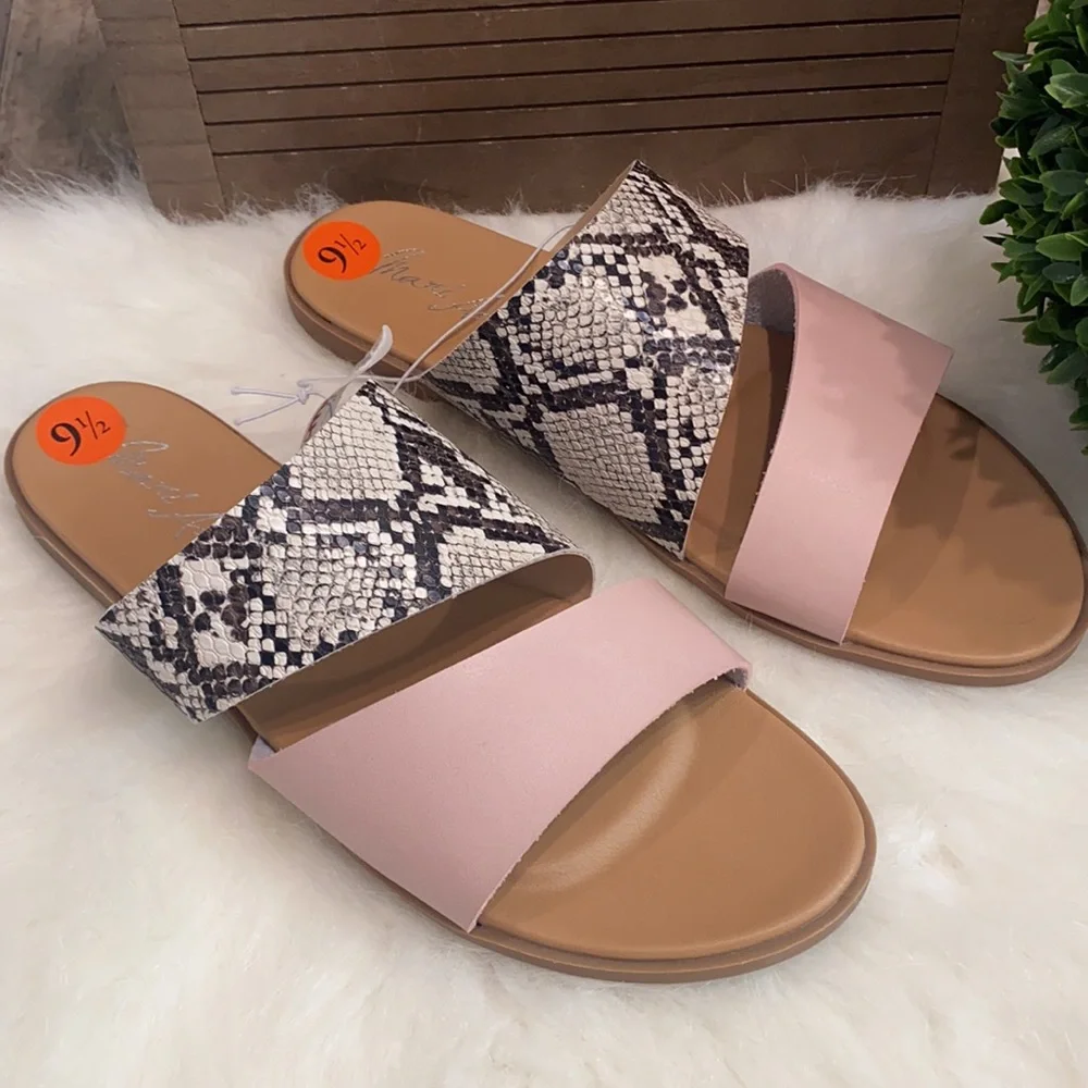 MARI A TANO SANDALS